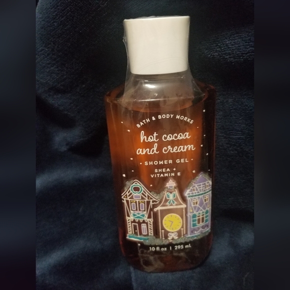 Bath and Body Lotions and Shower Gel - Picture 6 of 8